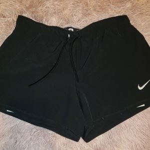 Women's Nike Dri Fit Shorts Size Small